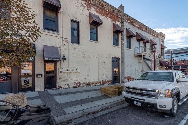 Building Photo - 501 S Front St Unit B