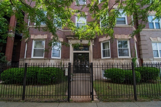Building Photo - 4451 S Indiana Ave Unit 2N