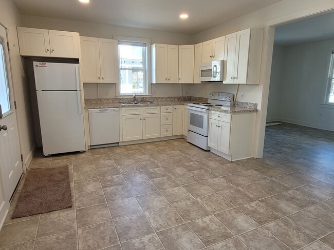 Building Photo - 3 bedroom Conestoga Valley School District