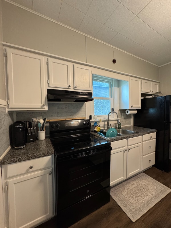 Photo - 83 N Williams St