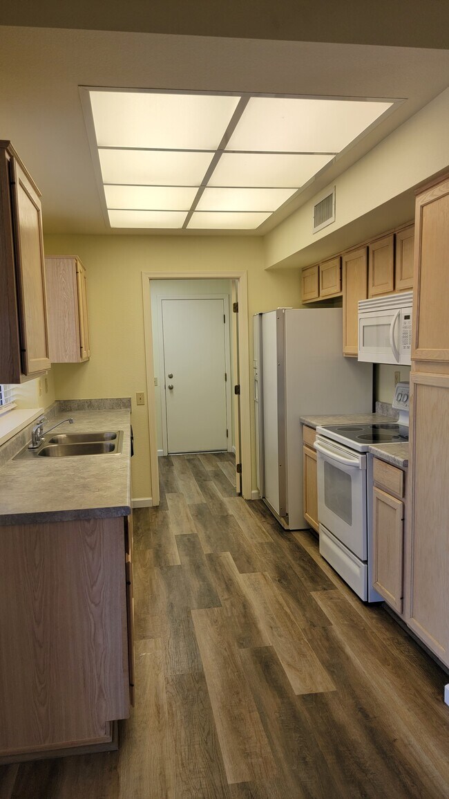 21607 N Yellowstone Ct Rental House Rental in Sun City West, AZ