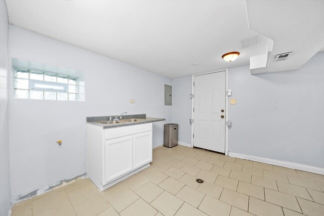 Photo - 1251 N PARKSIDE Ave Unit G