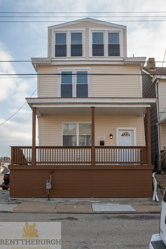 Photo - Updated 4BR House with 2 full baths and yard!