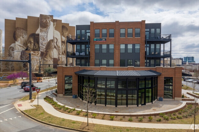 Building Photo - Canvas Lofts