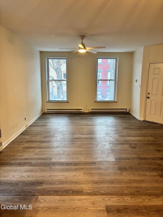 Photo - 149 Jay St Unidad 1