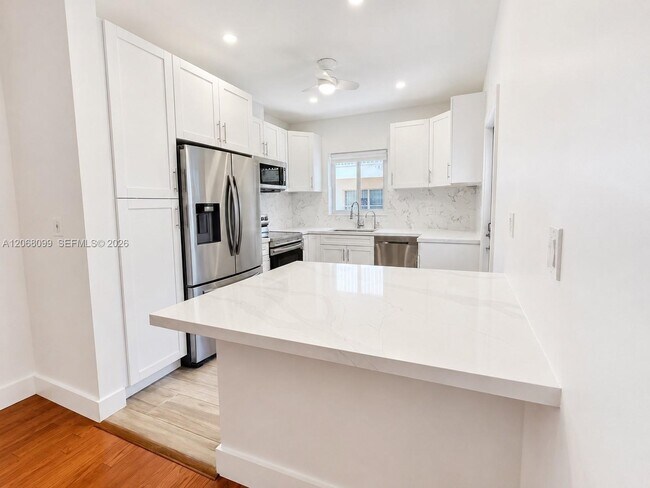 Photo - 7825 Byron Ave