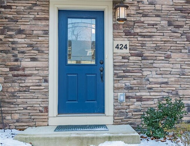 Photo - 424 Fairmont Dr