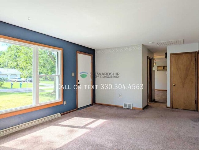 Building Photo - 1060 Richard Ave SW Rental
