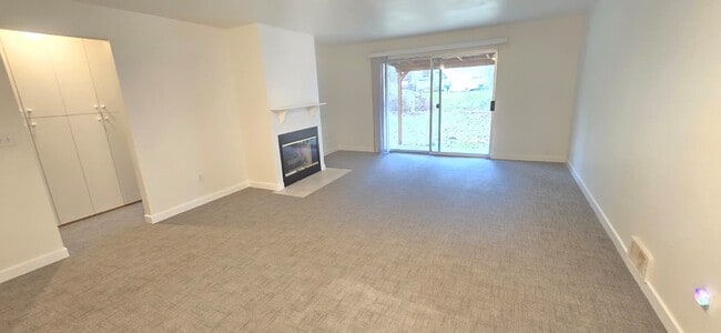 Photo - 13821 SE Allen Rd