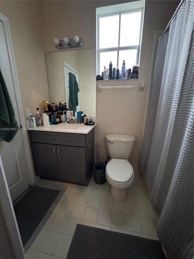 4917 SW 140th Ter