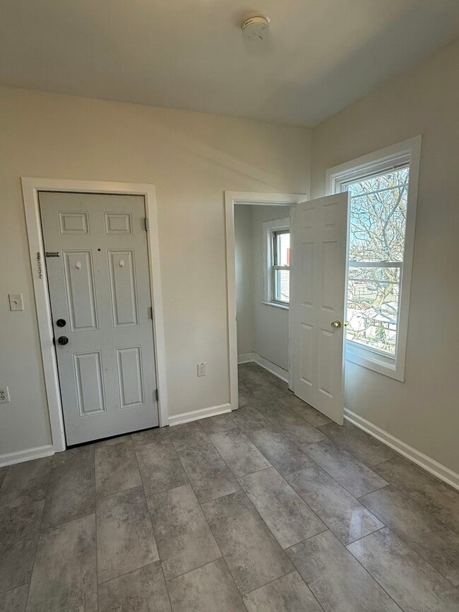 Photo - 105 Rosa Parks Blvd Unit 2