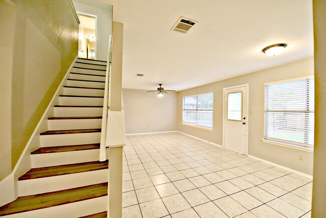 Photo - 12801 Margit Dr