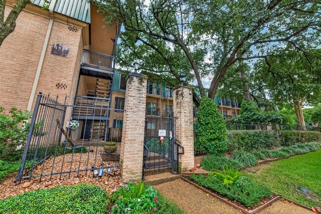 4515 Briar Hollow Pl Unit 309