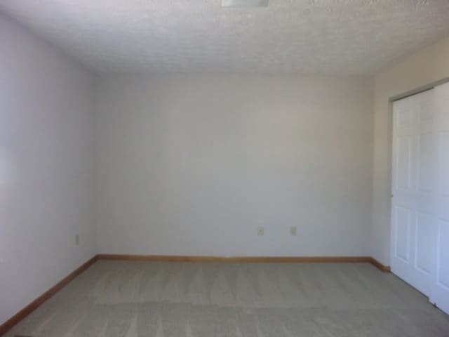 222 Sandridge Dr