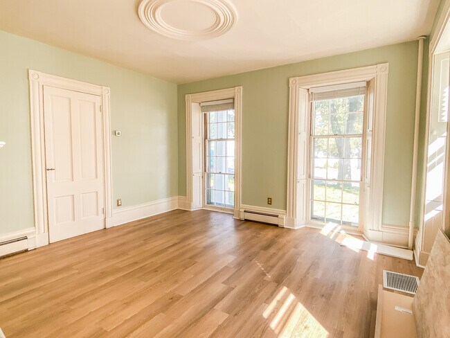 Photo - 25 Main St Unit 2