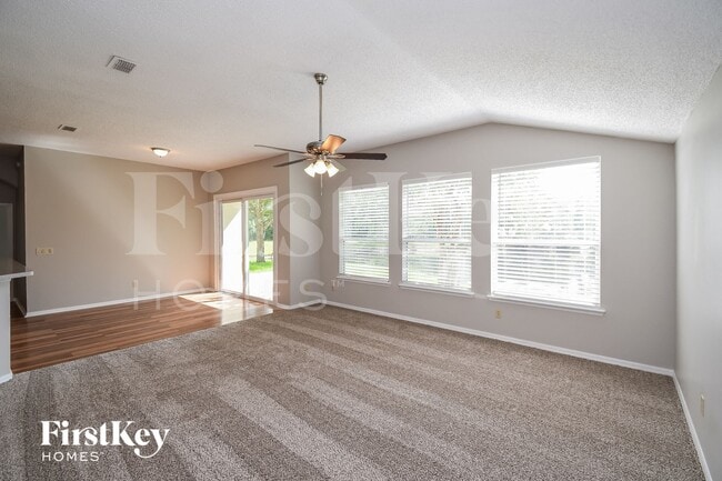 Photo - 1080 Meadow Pointe Ct
