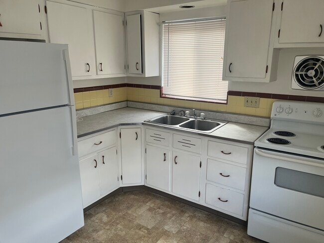 Photo - 3783 Wilmar Dr Unit 3