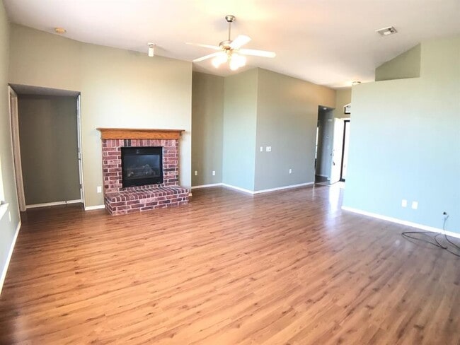 Photo - 16224 Panther Way