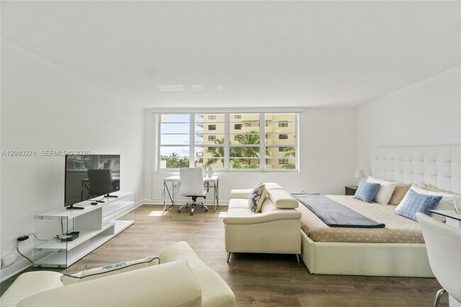 100 Lincoln Rd Unit 538