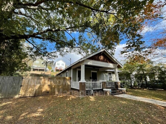 144 Ormond St SE