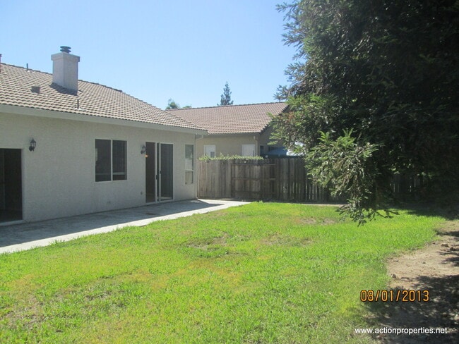 Photo - Rocklin Single Story Great Room 3 Bedroom 3 Car Large Yard Gardner