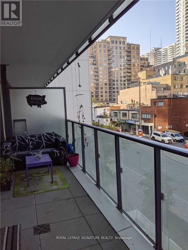 Photo - 185 Roehampton Ave Unité 201