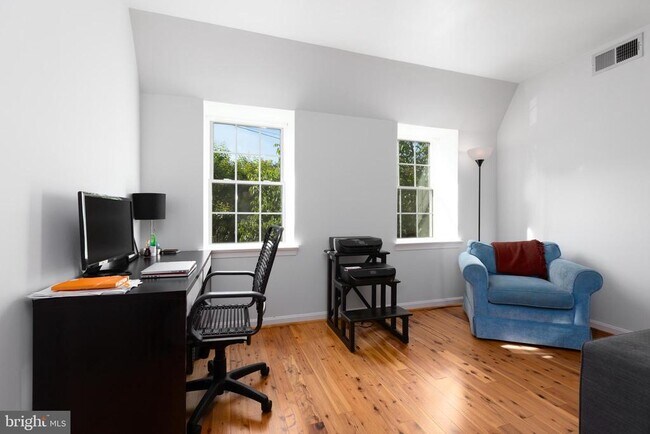 Photo - 1900 Key Blvd Unit 464