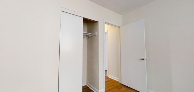 Photo - 16 Whites Ave Unit 13