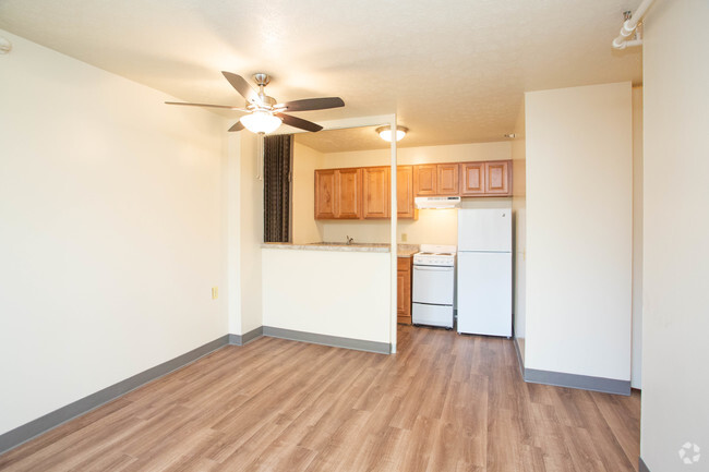 Interior Photo - J.O. Blanton House - Senior Living