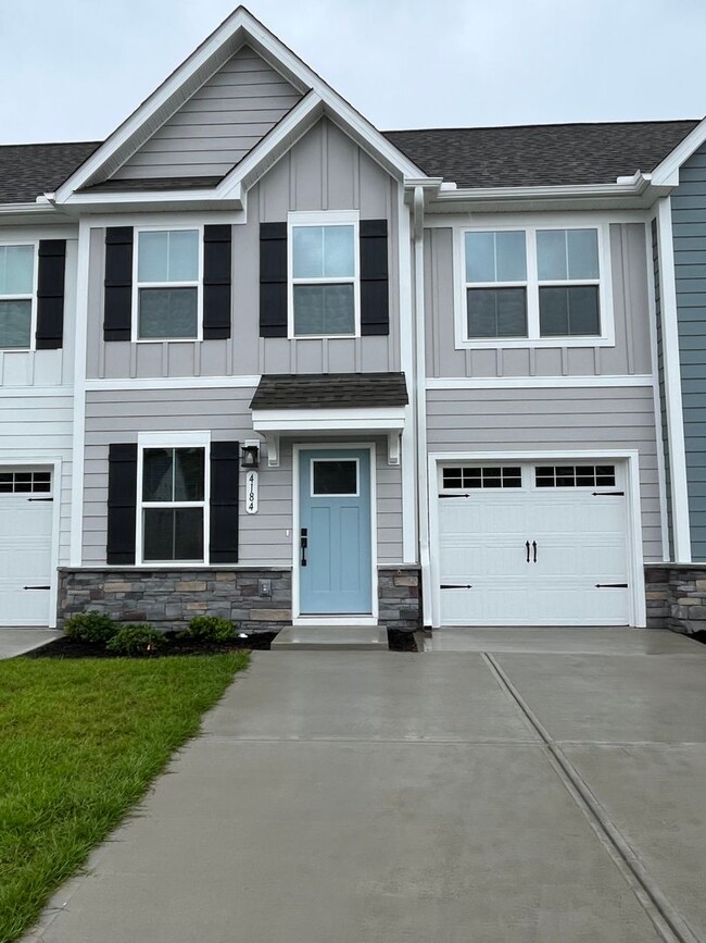 Photo - 4184 Farmfield Dr