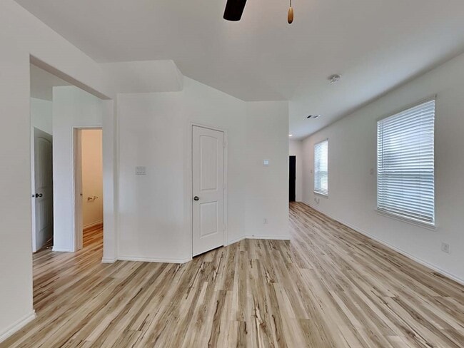 Photo - 23839 Via Camino Ln