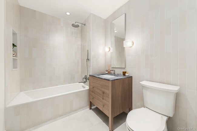 Photo - 30-55 Vernon Blvd Unit 5N