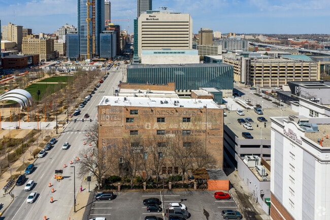 The Riley - 1012 Douglas St