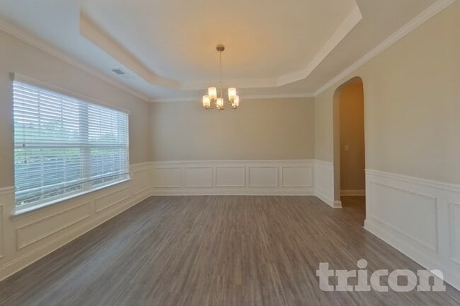 Photo - 2102 Farmdale Ct NE