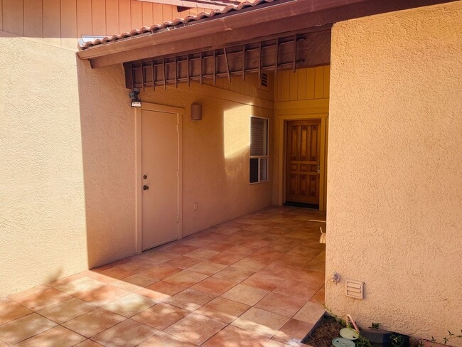 Photo - 155 Canyon Diablo Rd