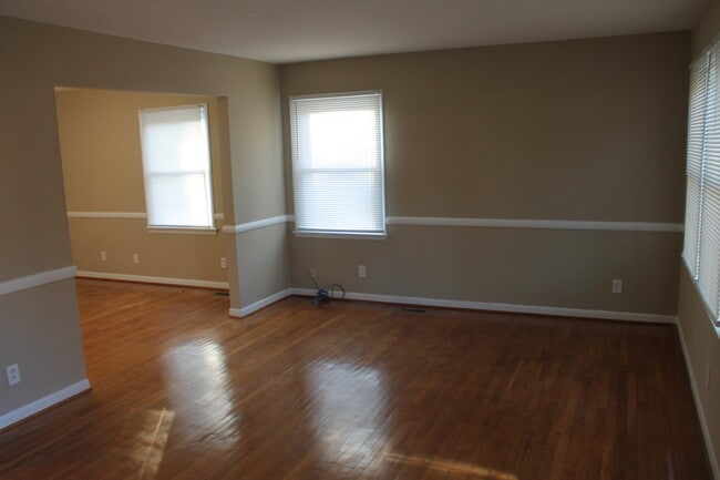 Photo - 2602 Gibson St NW