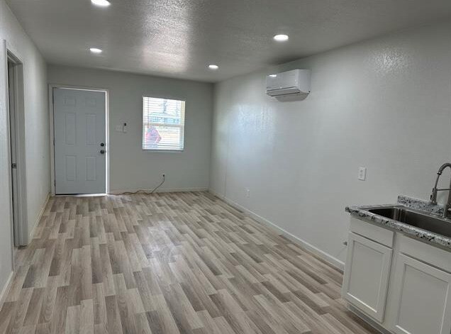 Alvord Hills Apartments
