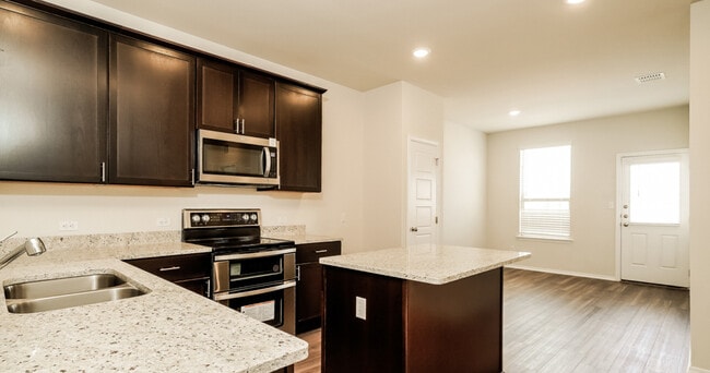 The Corridor at Sunset Oaks Rental Homes