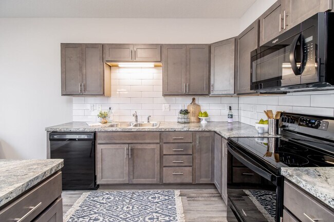 Photo - Beautiful 2BR/2BA Unit Available in Senior Living Community (55+) Unidad 1