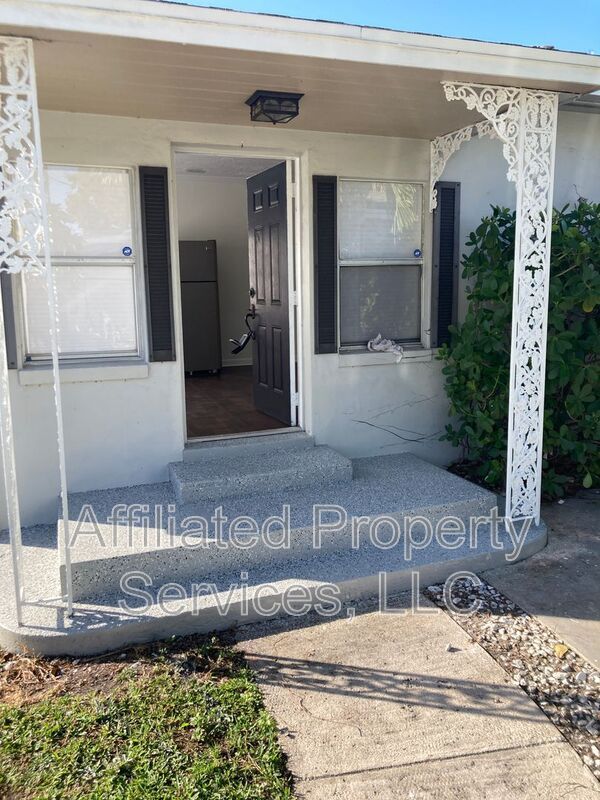 Photo - 5101 Spruce Ave