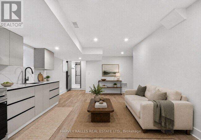 249 Lauder Ave