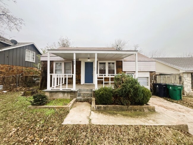 Building Photo - N6 Unit 944 Sw 35-1