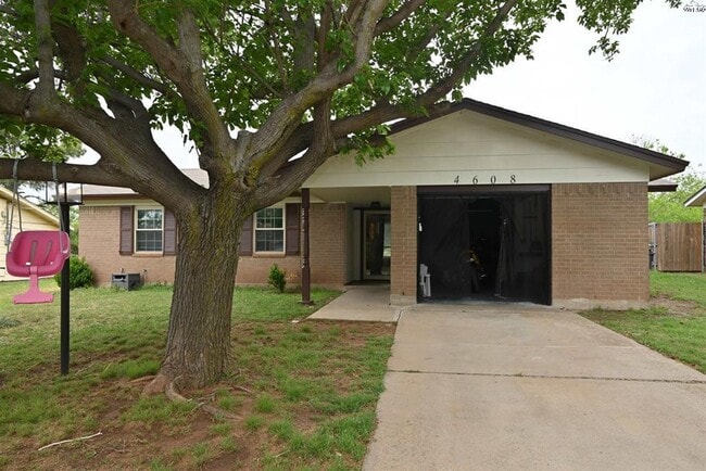 Photo - Spacious 4 Bedroom Brick Home Near Sheppard AFB with Fenced Backyard
