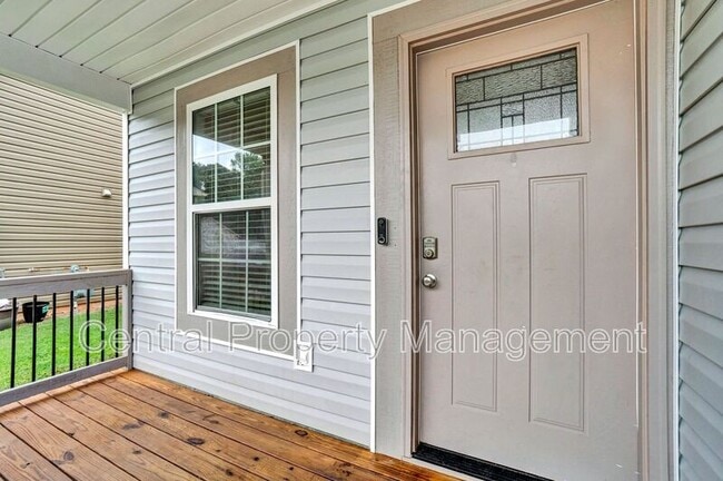 Photo - 121 Crown Ct