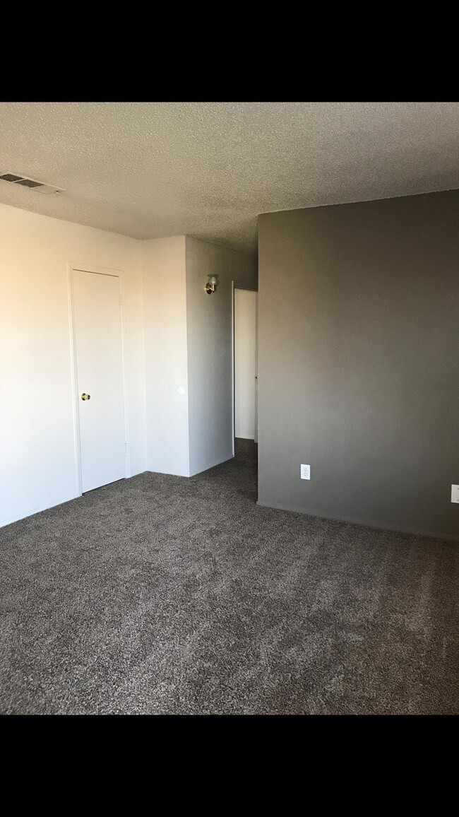 Photo - Kensington Square Apartments