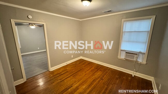 Photo - 1059 Maria St