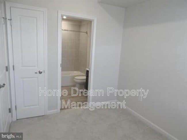 Photo - 1016 Trestle Dr