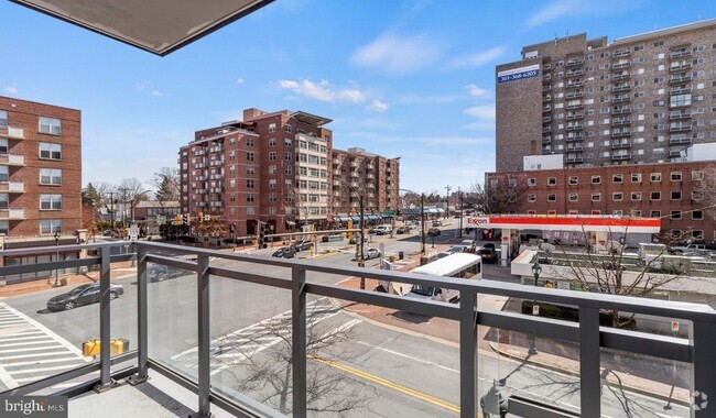 Building Photo - 8300 Wisconsin Ave Unit 1B-435 Rental