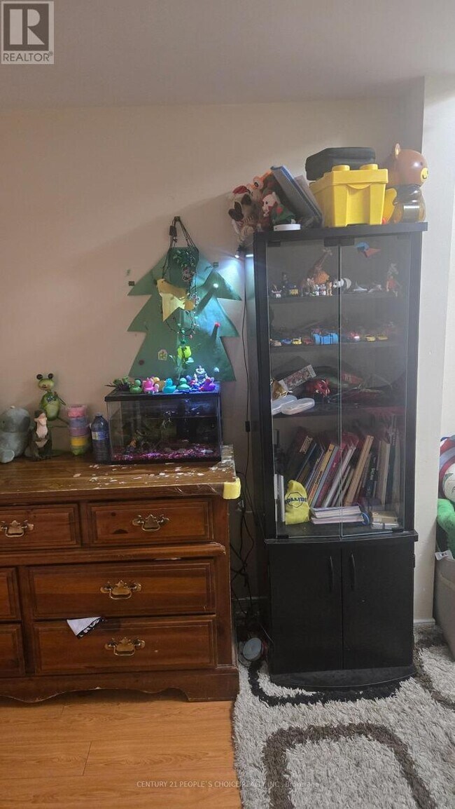 Photo - 68 Pennyroyal Crescent