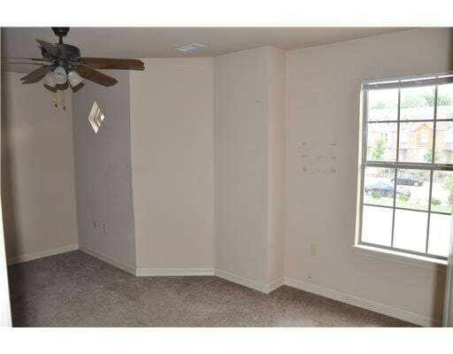 Photo - 1773 N Chestnut Ave